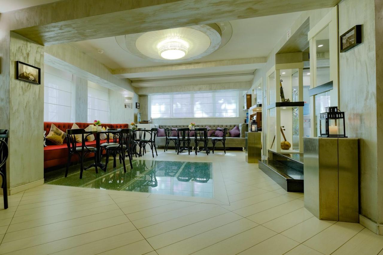 Maestro Hotel บากู ภายนอก รูปภาพ