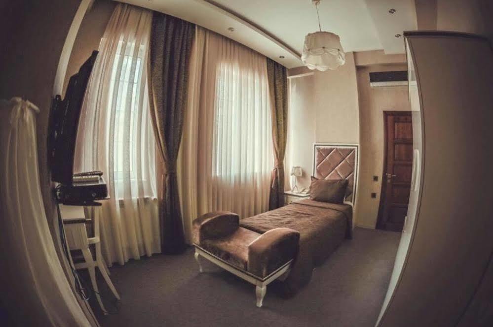 Maestro Hotel บากู ภายนอก รูปภาพ