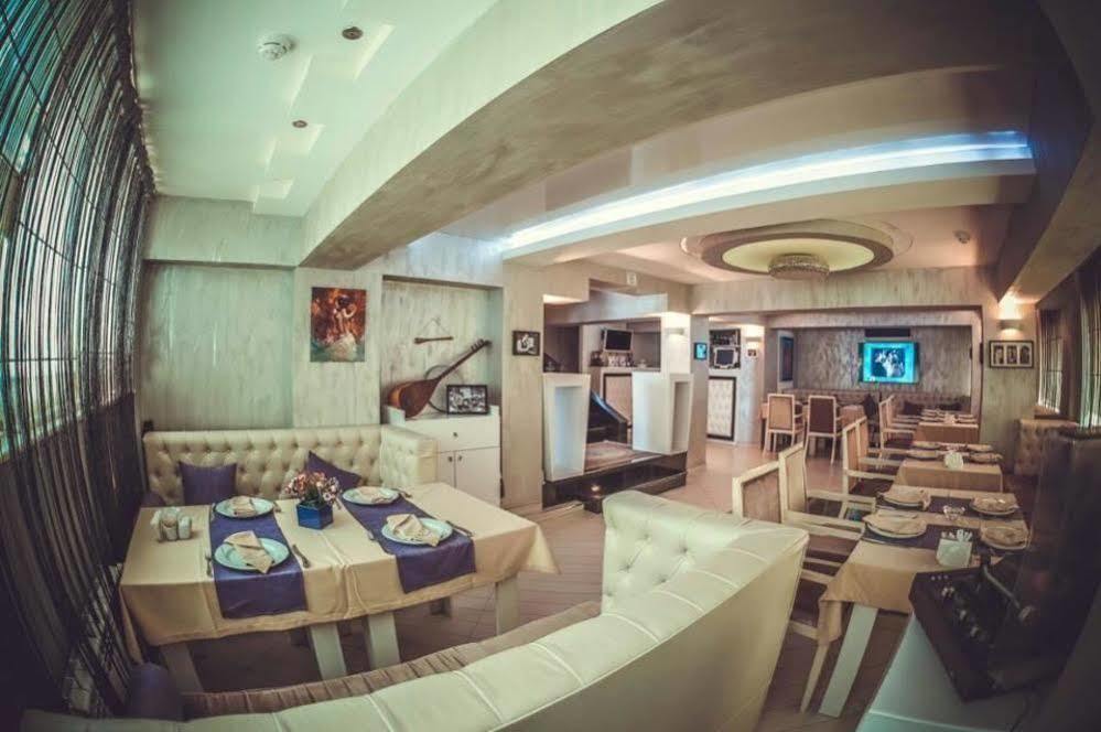 Maestro Hotel บากู ภายนอก รูปภาพ